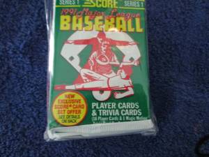 lot 106 image: 7- 1991 Score Baseball Packs...