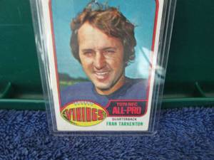 lot 115 image: 1976 Topps Fran Tarkenton Card...