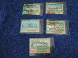 lot 125 image: 5 1968 Topps Team Cards...