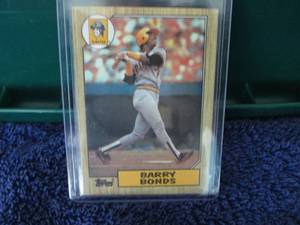 lot 139 image: 1987 Topps Barry Bonds Rookie Card...