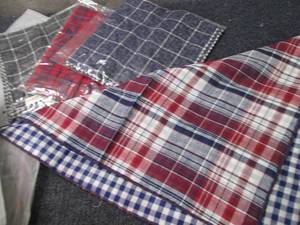 lot 178 image: 5- 4pks Reversible Bandanas...