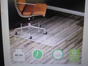 lot 200 image: Deflecto EconoMat All Day Use Chair...