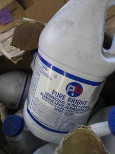 lot 249 image: 6 Gallons of Pure Bright Ultra Blea...