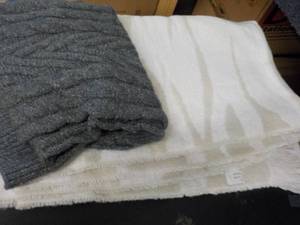 lot 16 image: Mens Clothing and Scarves...