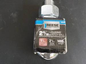 lot 25 image: 2 516 Reese Chrome Hitch Ball...