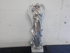lot 77 image: Angel...