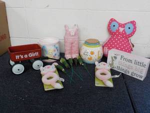 lot 88 image: Baby and Toddler Dcor...