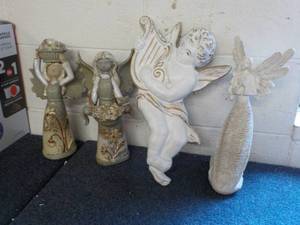 lot 94 image: Angels...