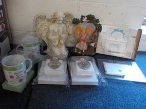 lot 96 image: Angels, Nite Lites, Frame and Cups...