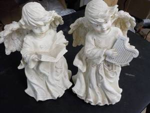 lot 250 image: Musicals Angels...