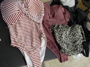 lot 298 image: 4 size S 1 pc Swimsuits...