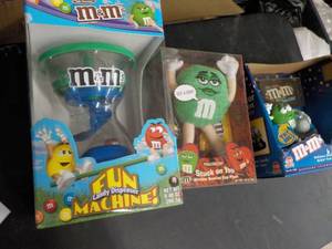 lot 307 image: 2 M & M Collectibles...