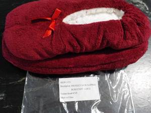 lot 341 image: Snuggly sock Slippers Burgundy size...