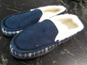 lot 344 image: Woodland Creek Mens Plaid Detailed...