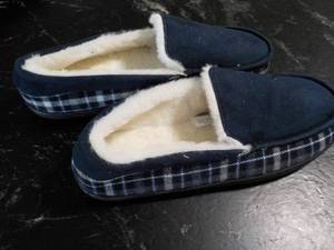 lot 345 image: Woodland Creek Mens Plaid Detailed...