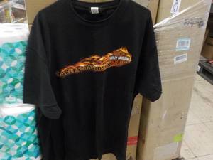lot 376 image: 2XL Mens Harley T-shirt Almost New...