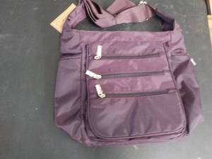 lot 385 image: Gold Coast Purple Purse 10 x 12 mul...