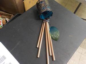 lot 391 image: LED Butterfly Chimes needs to be u...