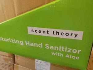 lot 401 image: Scent Theory Case of Moistening Han...