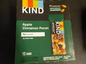 lot 542 image: Box of 12 KIND Apple Cinnamon Pecan...