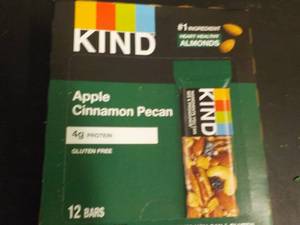 lot 547 image: Box of 12 KIND Apple Cinnamon Pecan...