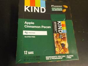lot 554 image: Box of 12 KIND Apple Cinnamon Pecan...
