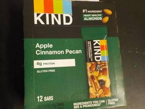 lot 559 image: Box of 12 KIND Apple Cinnamon Pecan...