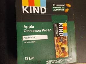lot 560 image: Box of 12 KIND Apple Cinnamon Pecan...