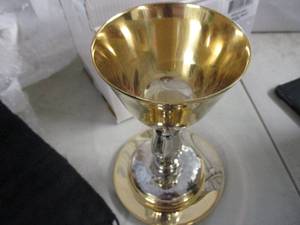 lot 101 image: Brass Gold Plated Challis...