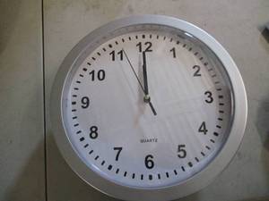 lot 124 image: Quartz Wall Hanging Clock...