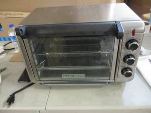 lot 125 image: Black and Decker Used Toaster Oven ...