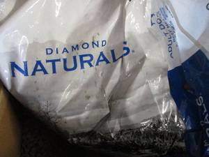 lot 173 image: Diamond Naturals Adult Dog Food ba...