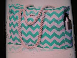 lot 196 image: Shylero XXL Beach Bag- retail $44...