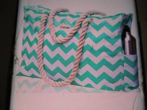 lot 197 image: Shylero XXL Beach Bag- retail $44...
