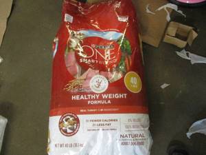 lot 217 image: Purina One Smart Blend Adult Dog Fo...
