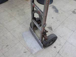 lot 33 image: 2 Wheel Moving Metal Cart...
