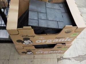 lot 34 image: 52 - 1 ft sq Rubber Interlocking Pa...