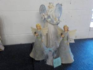 lot 65 image: 4 Angels...