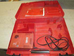 lot 28 image: hilti sfc 718 case, charger and ma...