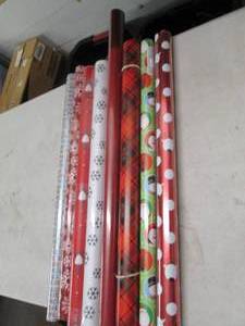 lot 38 image: 8 rolls of wrapping paper ...