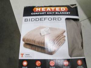 lot 74 image: biddeford heated blanket twin...