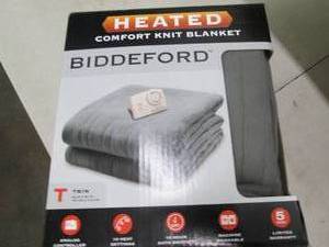 lot 75 image: biddeford heated blanket twin...
