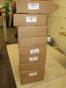 lot 84 image: 9 sets of 4 plastic spray bottles ...