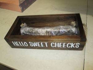 lot 99 image: tray ...