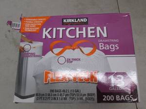 lot 222 image: kitchen 13 gallon garbage bags 200 ...