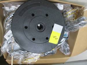 lot 340 image: box of overstock and returns ...