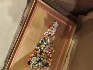 lot 120 image: Collection of Misc. Items