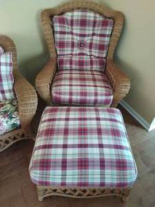 lot 14 image: Lane Wicker Chair and Ottoman