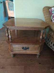 lot 18 image: Empire Wood End Table