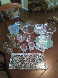 lot 168 image: Collection of Glassware